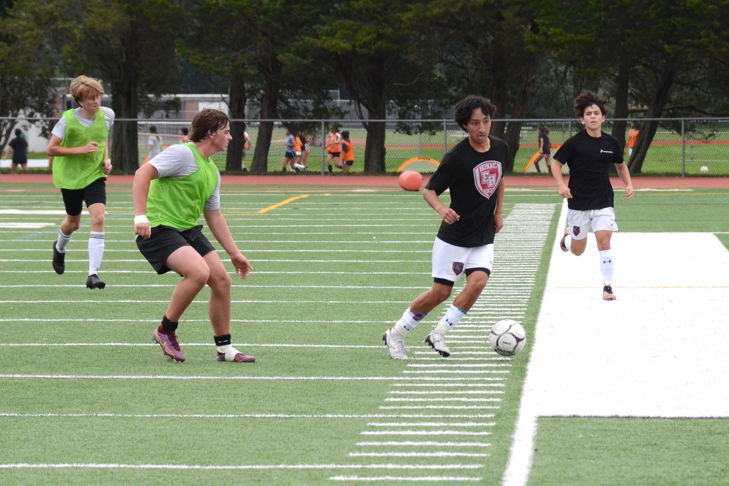 East Hampton boys soccer hosted a three-way scrimmage with Pierson/Bridgehampton and Southampton on Monday.   KYRIL BROMLEY