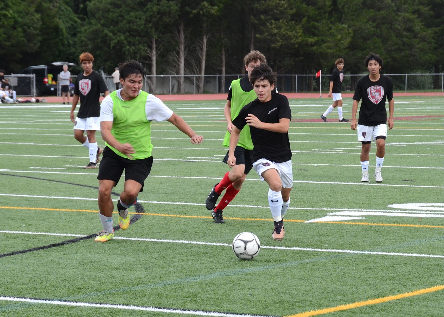 East Hampton boys soccer hosted a three-way scrimmage with Pierson/Bridgehampton and Southampton on Monday.   KYRIL BROMLEY