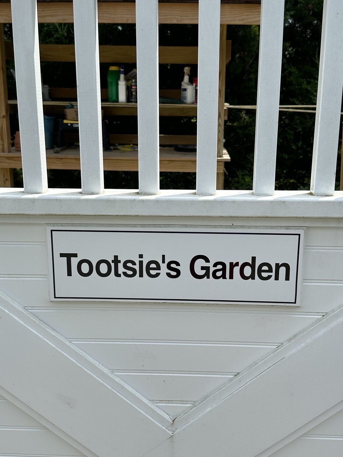 “Tootsie’s Garden.” STEVEN STOLMAN