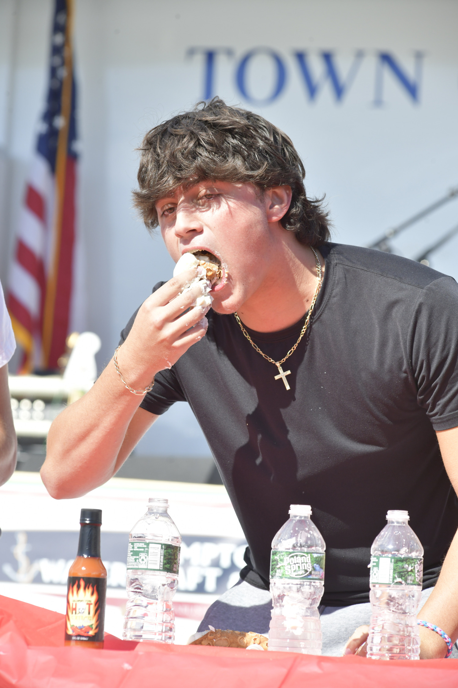 Anthony Manetta during the cannoli eating contest at the 2022 San Gennaro Festival.  DANA SHAW