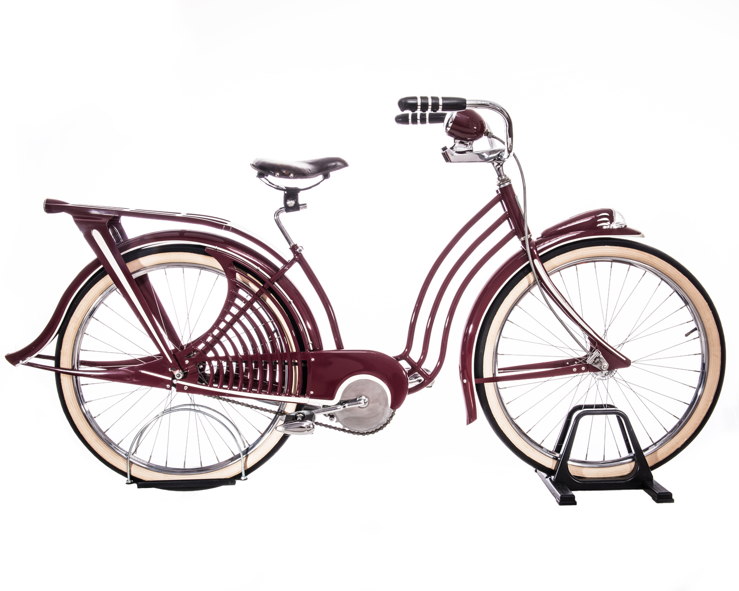 Elgin Skylark, 1936. Steel, leather saddle and accessories. Courtesy of The Bicycle Museum of America, New Bremen, Ohio. COURTESY THE CHURCH