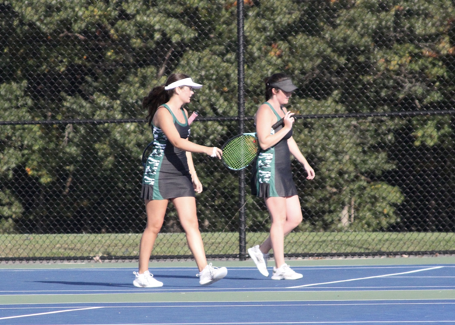 Sisters Ana and Kylie Way after winning a set. DESIRÉE KEEGAN