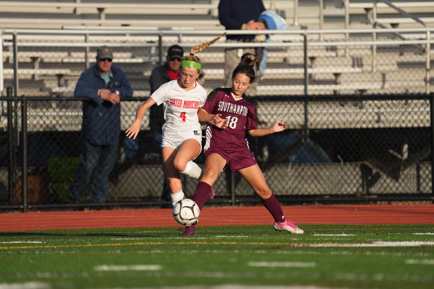 Mariner Anabella Fischette. RON ESPOSITO