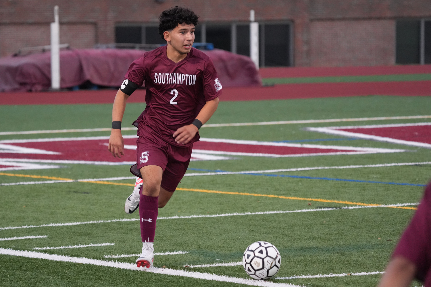 Southampton senior captain Danny Busatamante brings the ball upfield.  RON ESPOSITO