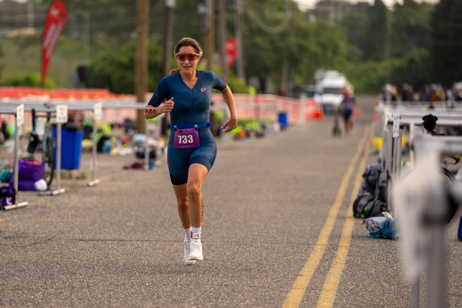 Julia Bechtolsheimer of Montauk starts her run.   RON ESPOSITO