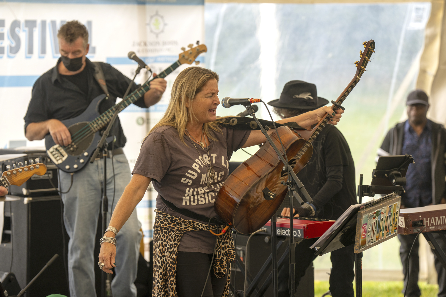 Nancy Atlas plays to an overflowing crowd in Steinbeck Park on Saturday.