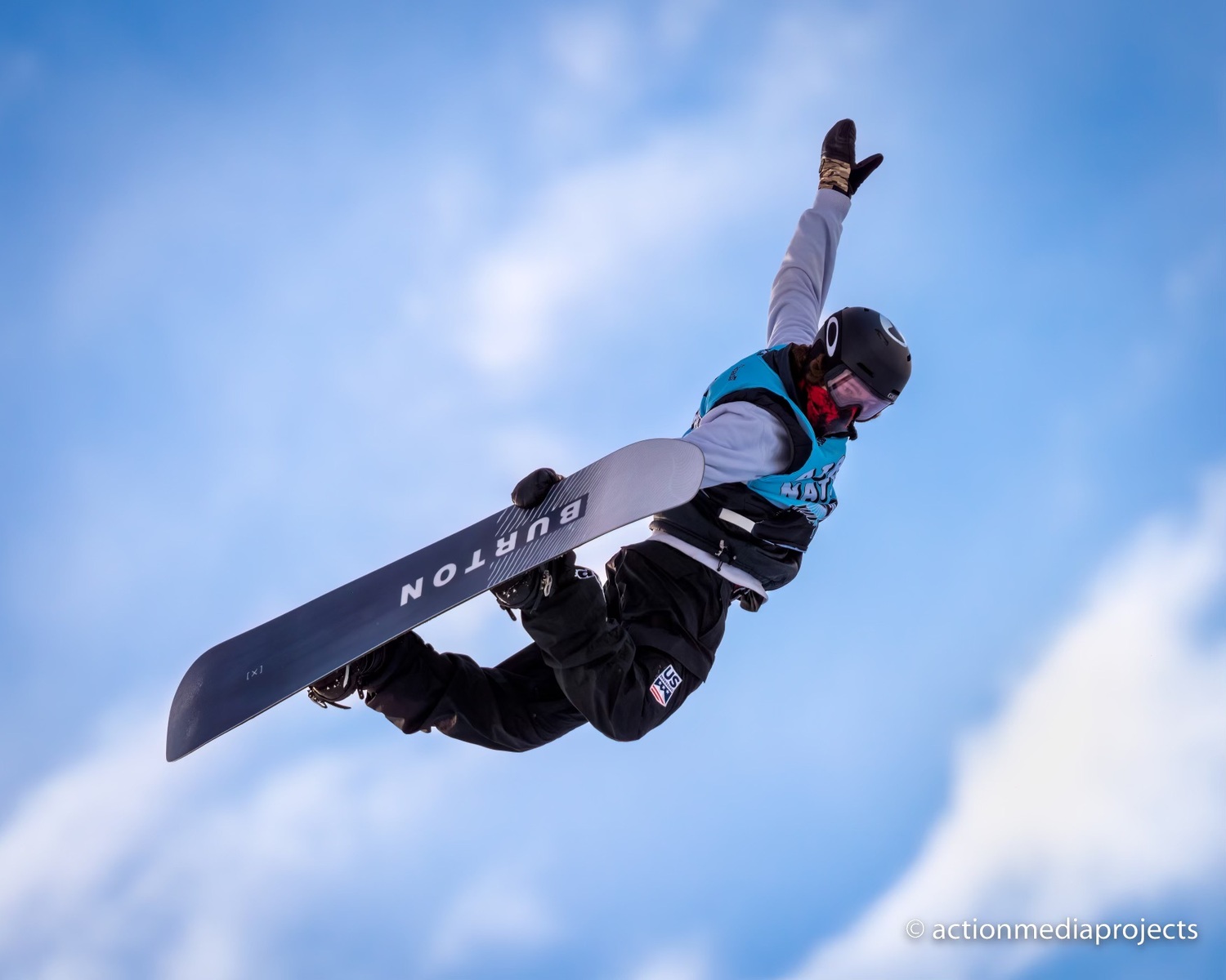 Montauk teen Noah Avallone will represent the U.S. at the 2024 Youth Olympics in South Korea as a member of the snowboard halfpipe team. ACTION MEDIA PROJECTS (ANTON VAN DER MERWE)