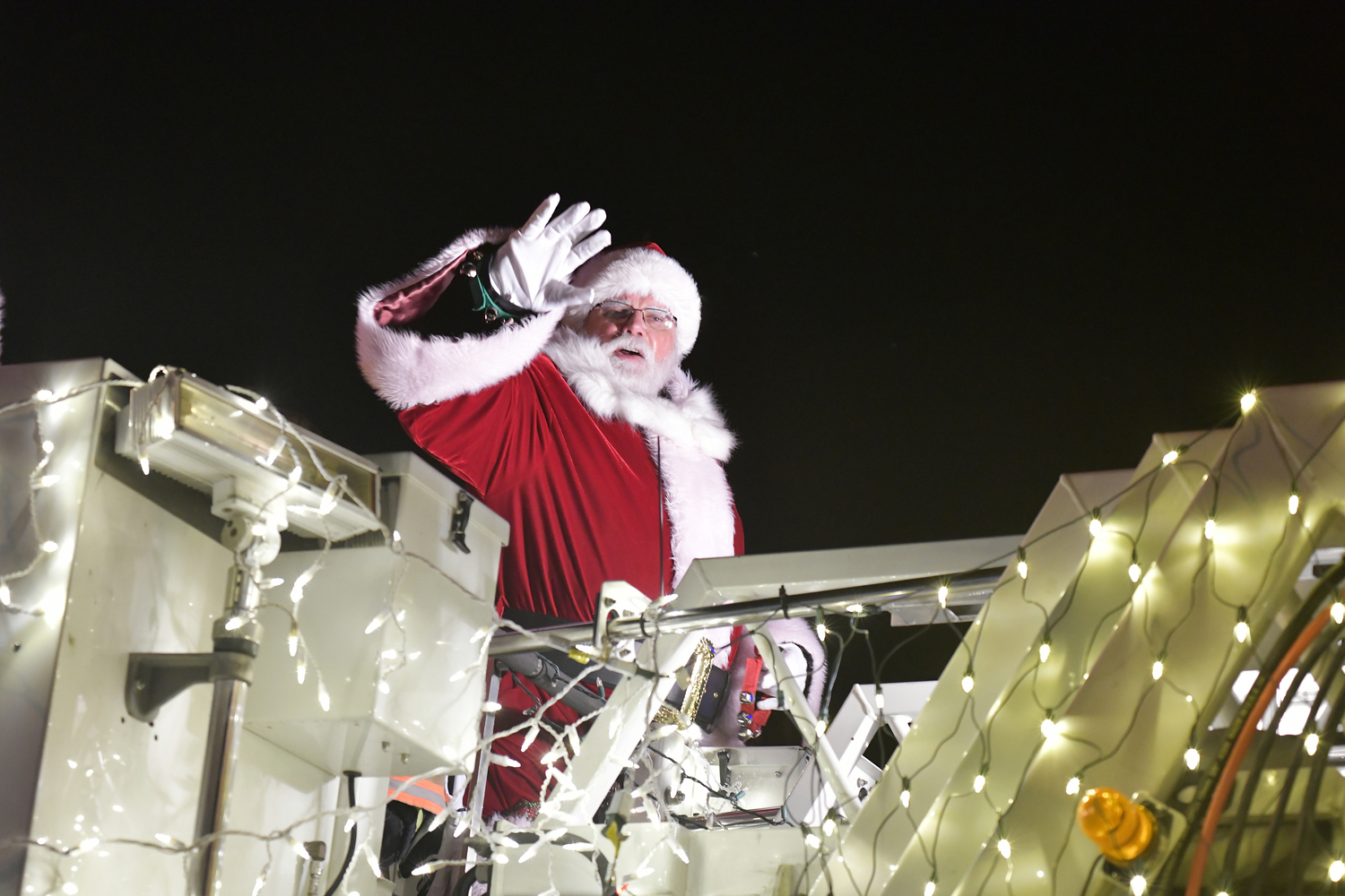 Santa arrives via Southampton Ladder Truck.