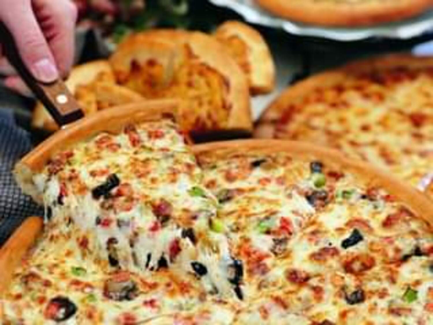 Hampton Eats is now serving Paul's Pizza vegetarian pie. COURTESY HAMPTON EATS