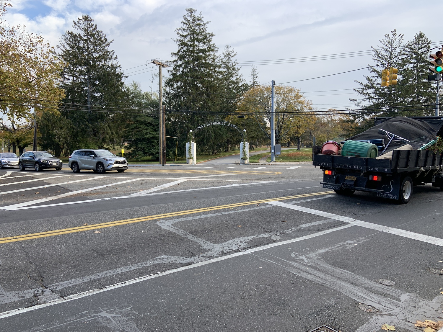 Sag Harbor's Open Space Advisory Committee is considering whether a roundabout, similar to the one the village ran as a pilot program in the mid-1990s, would be viable at the entrance of Mashashimuet Park. STEPHEN J. KOTZ