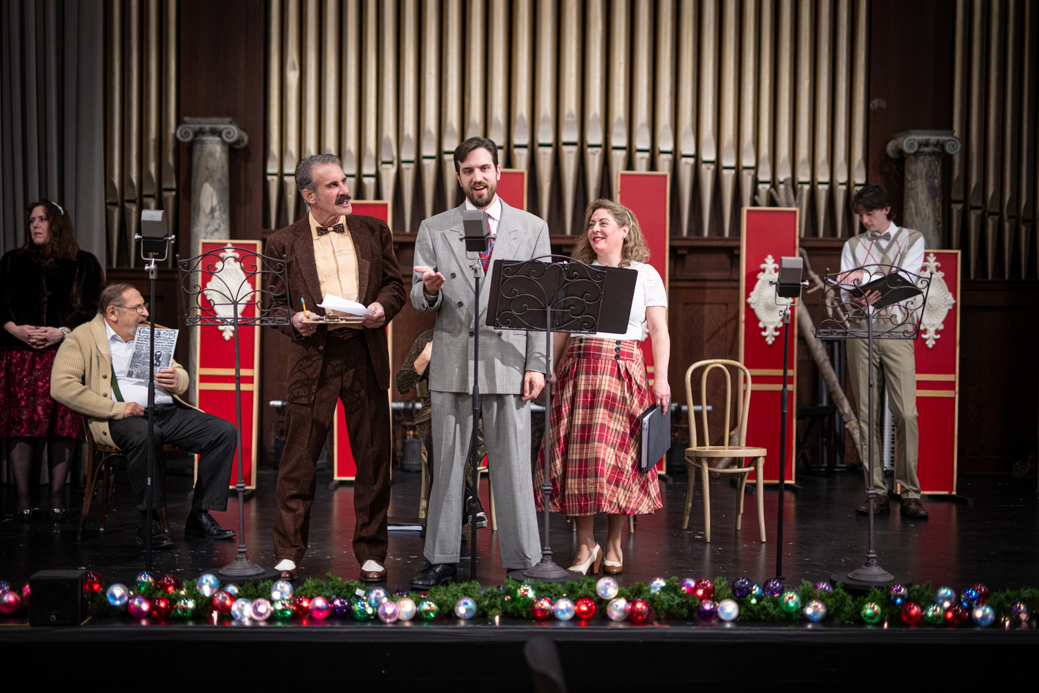 Tom Gregory, Tim Ferris and Michaael Lyn Schepps at the mic in the Center Stage production of “The Big Christmas Show: A Musical Radio Play” at Southampton Arts Center. DANE DUPUIS