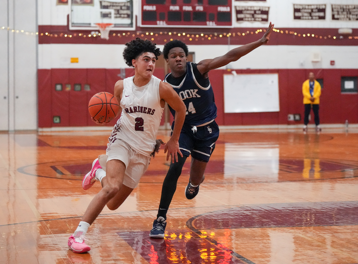 Alex Franklin drives on a Stony Brook School defender.   RON ESPOSITO/SOUTHAMPTON SCHOOL DISTRICT
