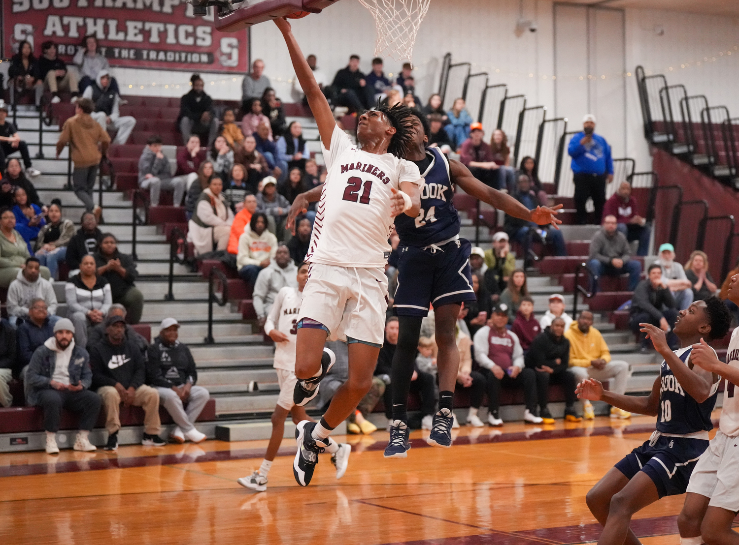 Southampton's Nakai Pierson scores.   RON ESPOSITO/SOUTHAMPTON SCHOOL DISTRICT