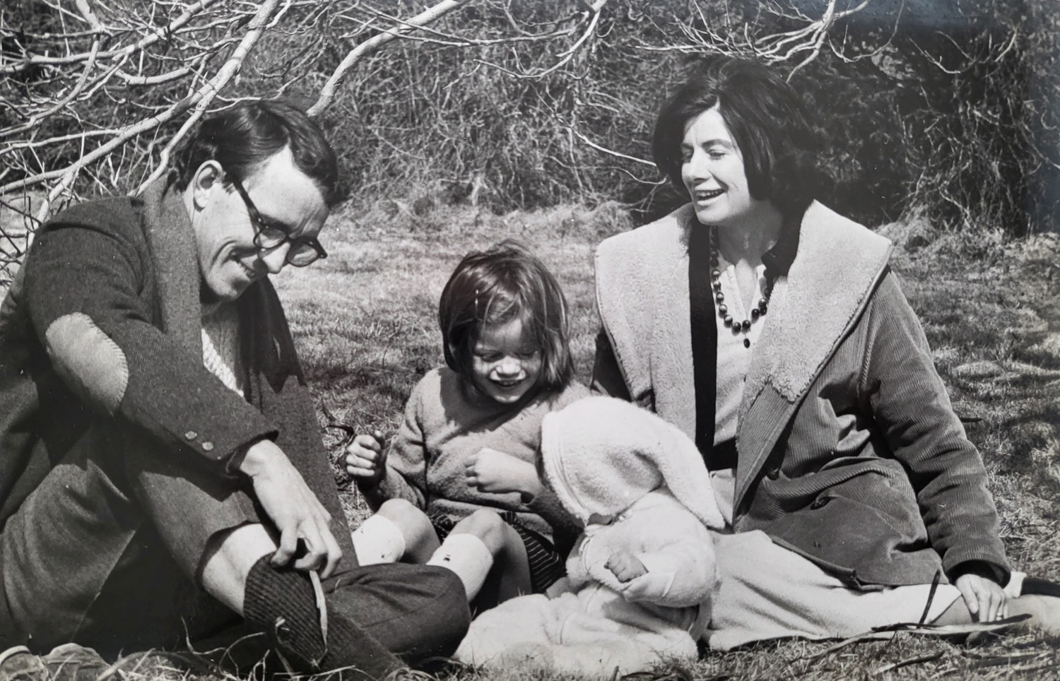 Peter Matthiessen and Deborah Love Matthiessen in Sagaponack with a young Rue and baby Alex. COURTESY RUE MATTHIESSEN