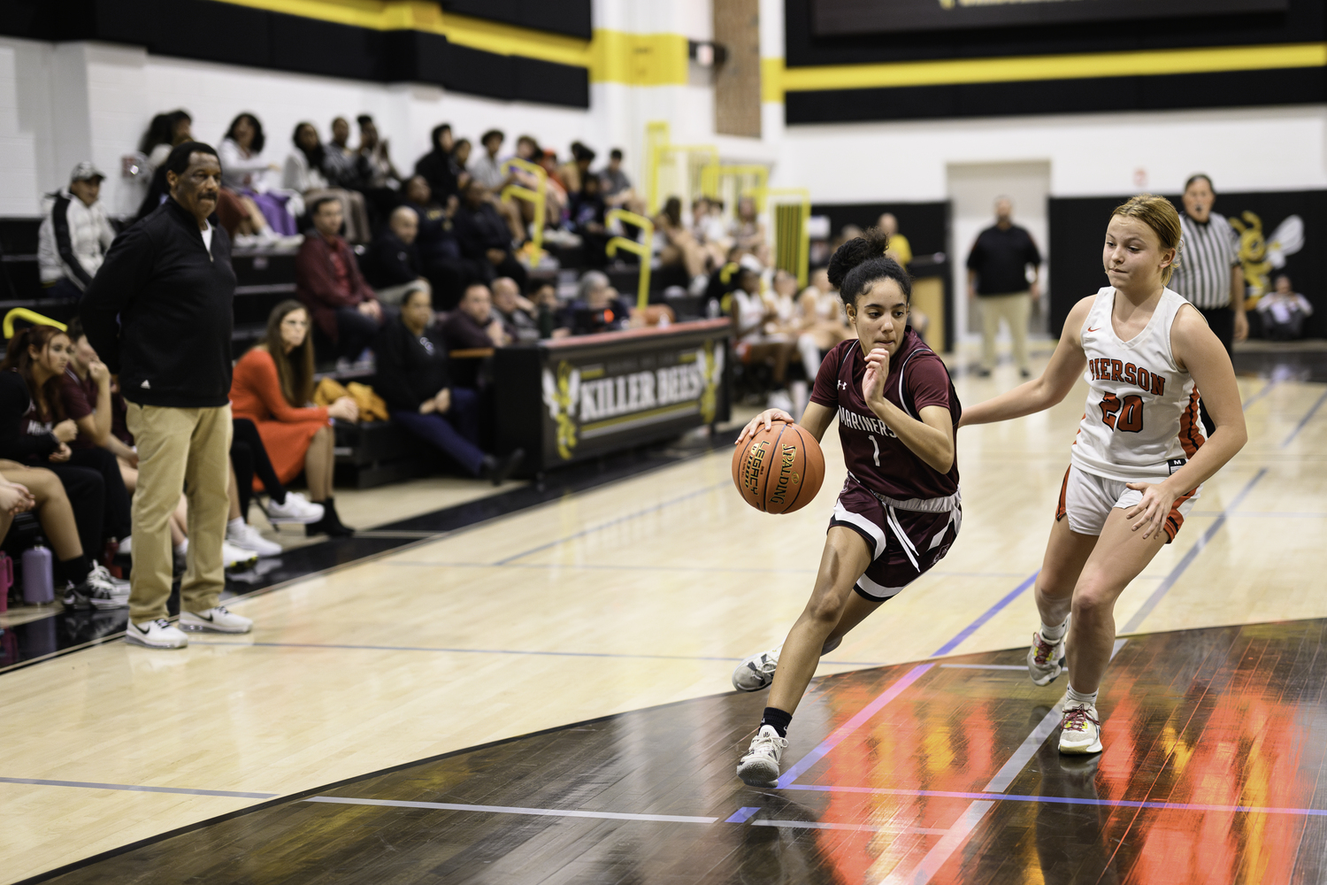 Junior Daelyn Palmore drives the baseline. MARIANNE BARNETT