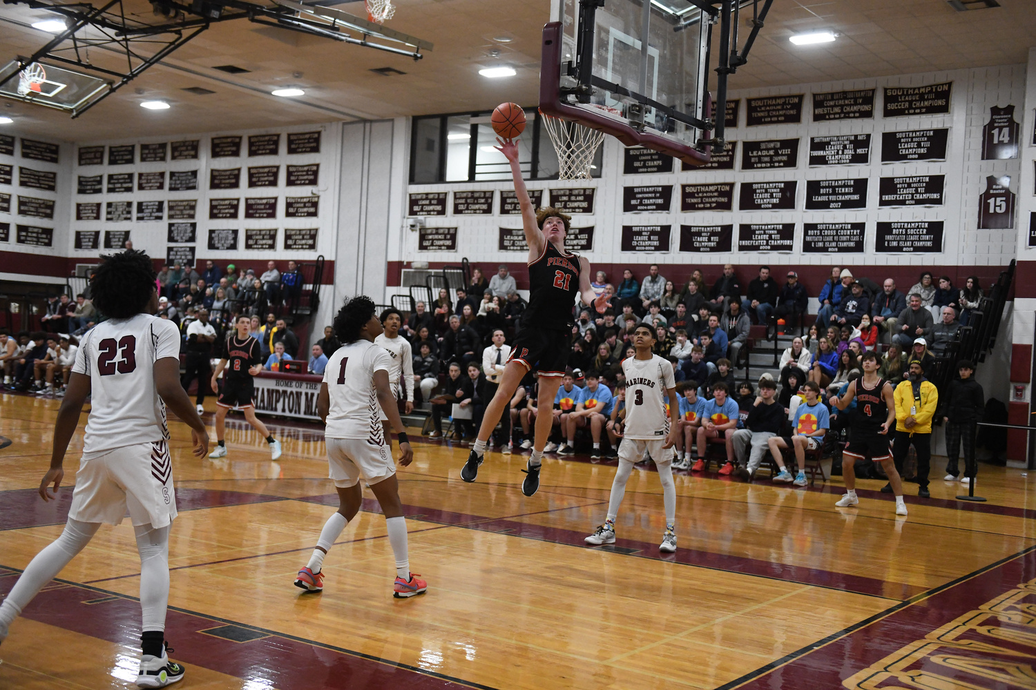 Pierson senior Luke Seltzer goes up for two of his team-high 21 points.   DOUG KUNTZ