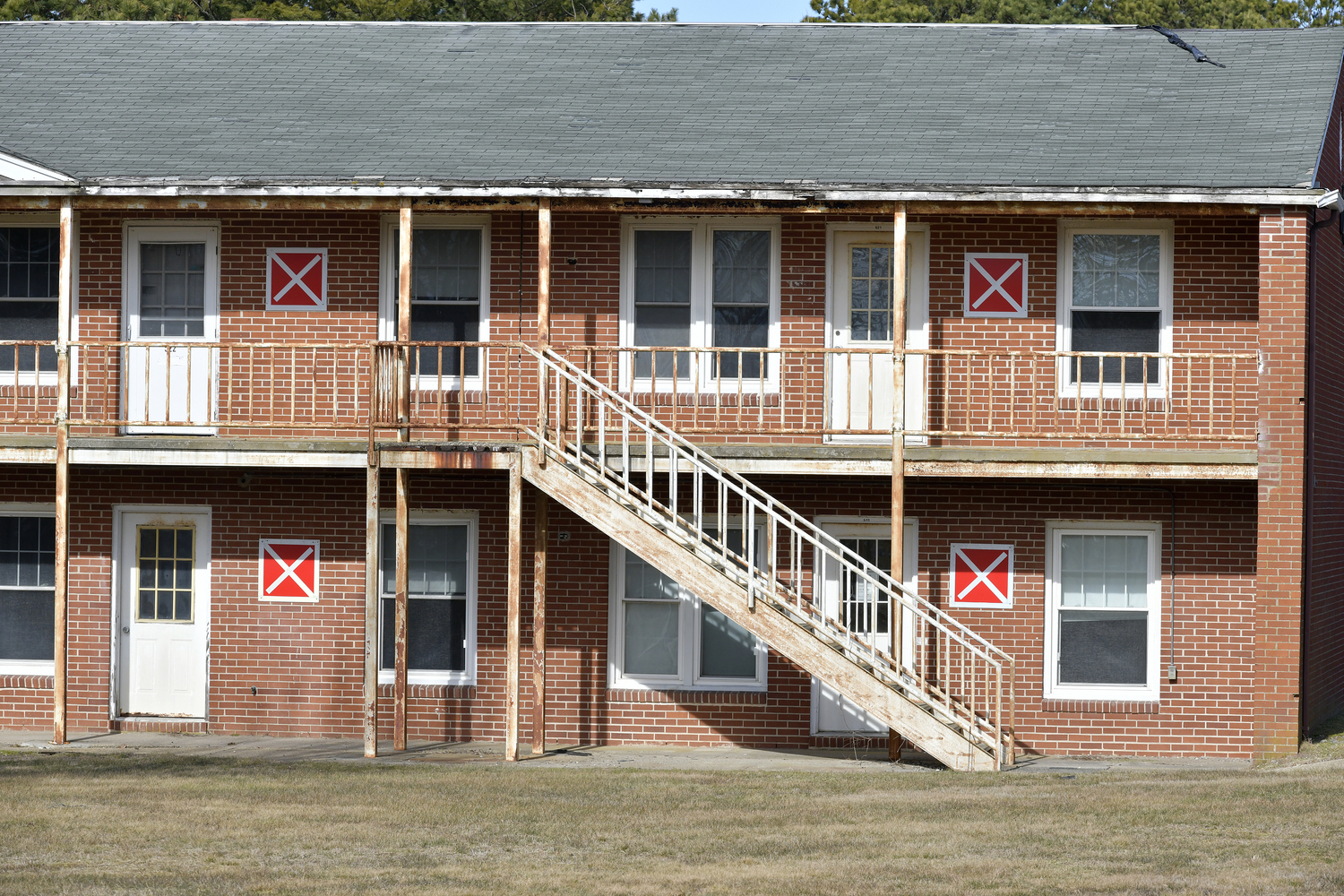 Condemned dormitory buildings on the Stony Brook Southampton Campus.   DANA SHAW