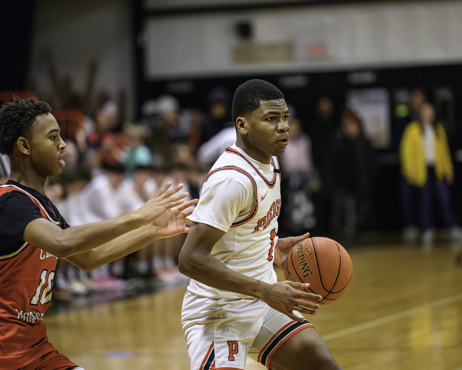 Pierson senior Keanu King cycles the offense.   MARIANNE BARNETT