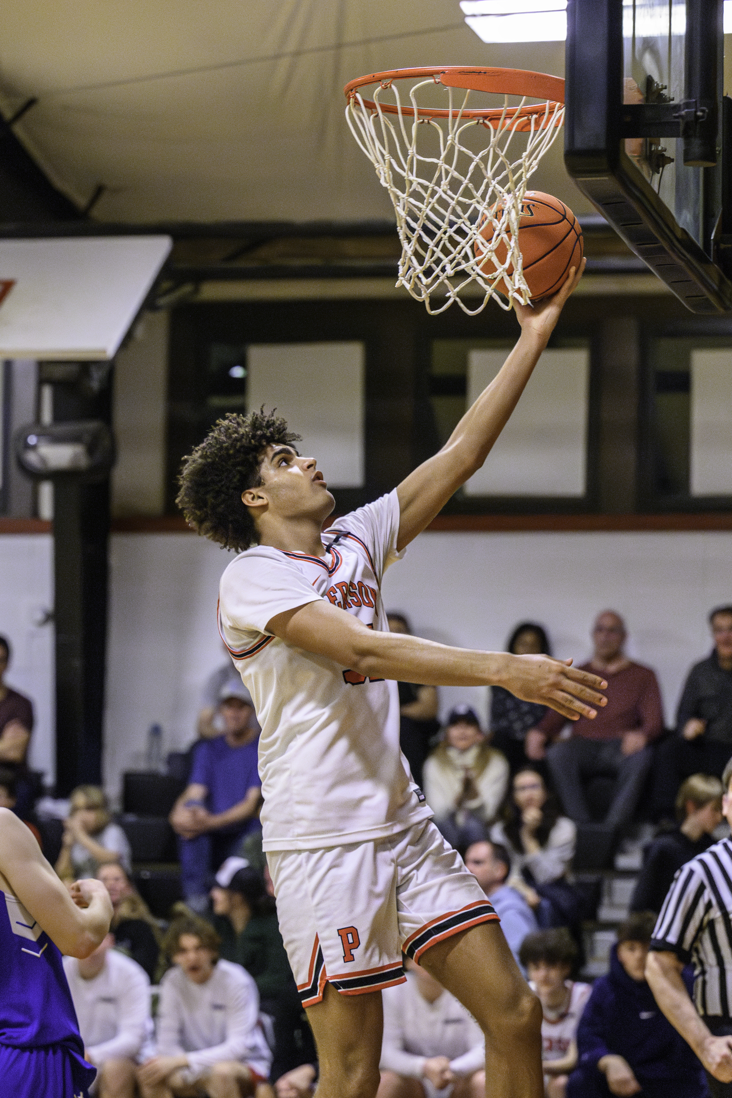 Charlie McLean followed up his 24-point effort in the win over Bayport-Blue Point with 19 points in the Whalers win over Mattituck on Thursday, January 25.   MARIANNE BARNETT