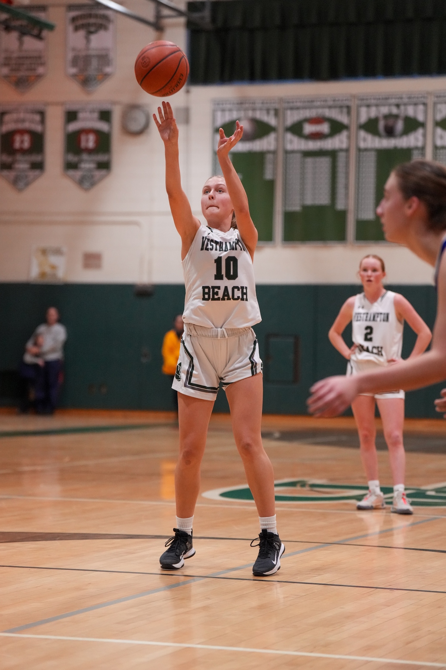 Junior guard Shannon Sweet scored six points, including one from the free-throw line. RON ESPOSITO