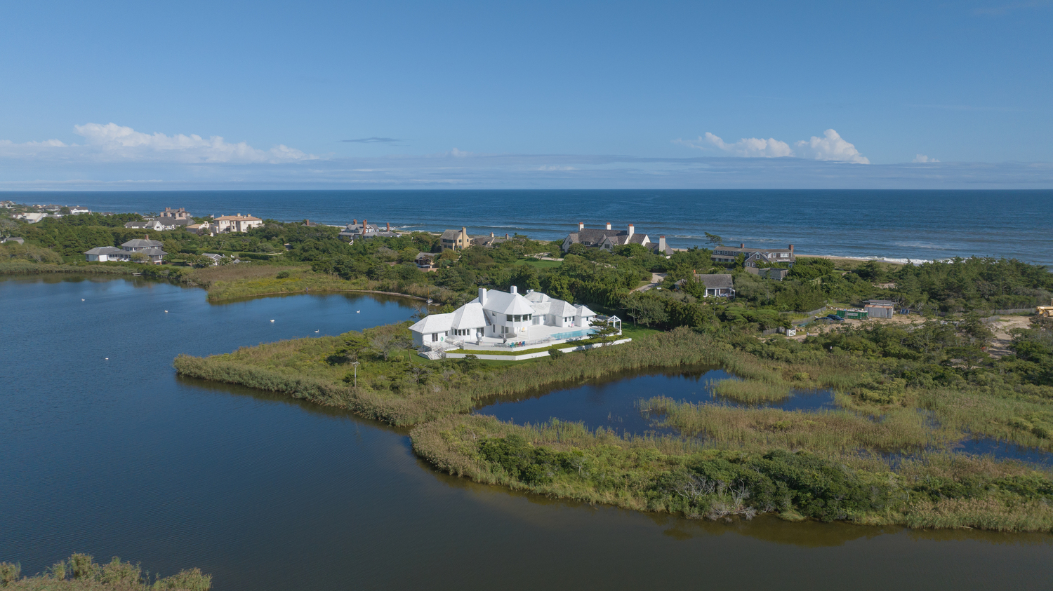 Harry Macklowe is selling 64 West End Avenue in East Hampton. COURTESY DOUGLAS ELLIMAN