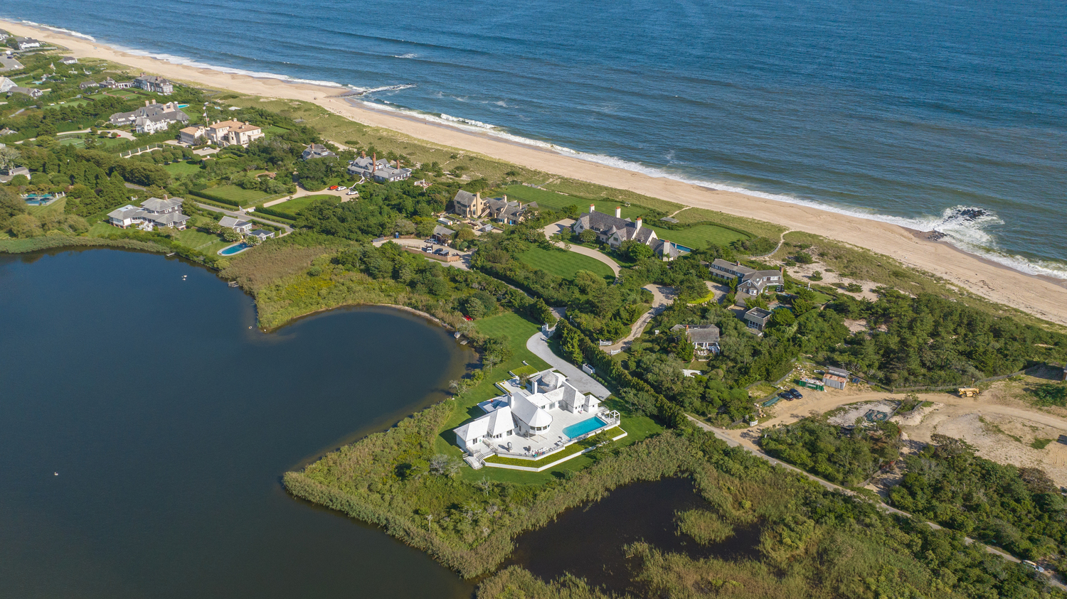 Harry Macklowe is selling 64 West End Avenue in East Hampton. COURTESY DOUGLAS ELLIMAN