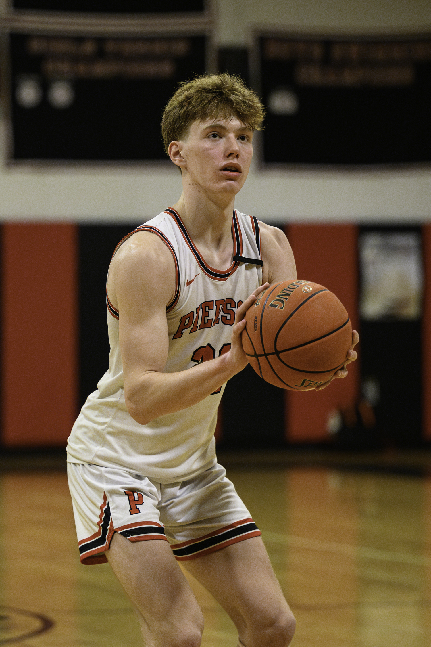 Pierson senior Luke Seltzer needed six points coming into last week's game against Babylon to reach 1,000 career points. He made all four of his free throws for career points 997, 998, 999 and 1,000 in the first quarter.  MARIANNE BARNETT