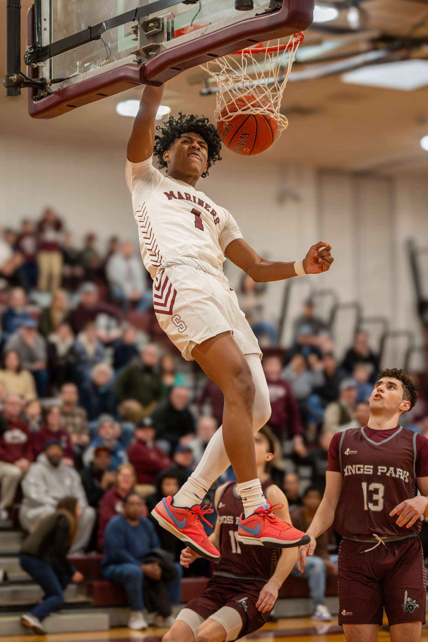 Dominick White had a few dunks on Saturday, helping the Mariners to a smooth 64-33 quarterfinals victory over Kings Park.  RON ESPOSITO/SOUTHAMPTON SCHOOL DISTRICT