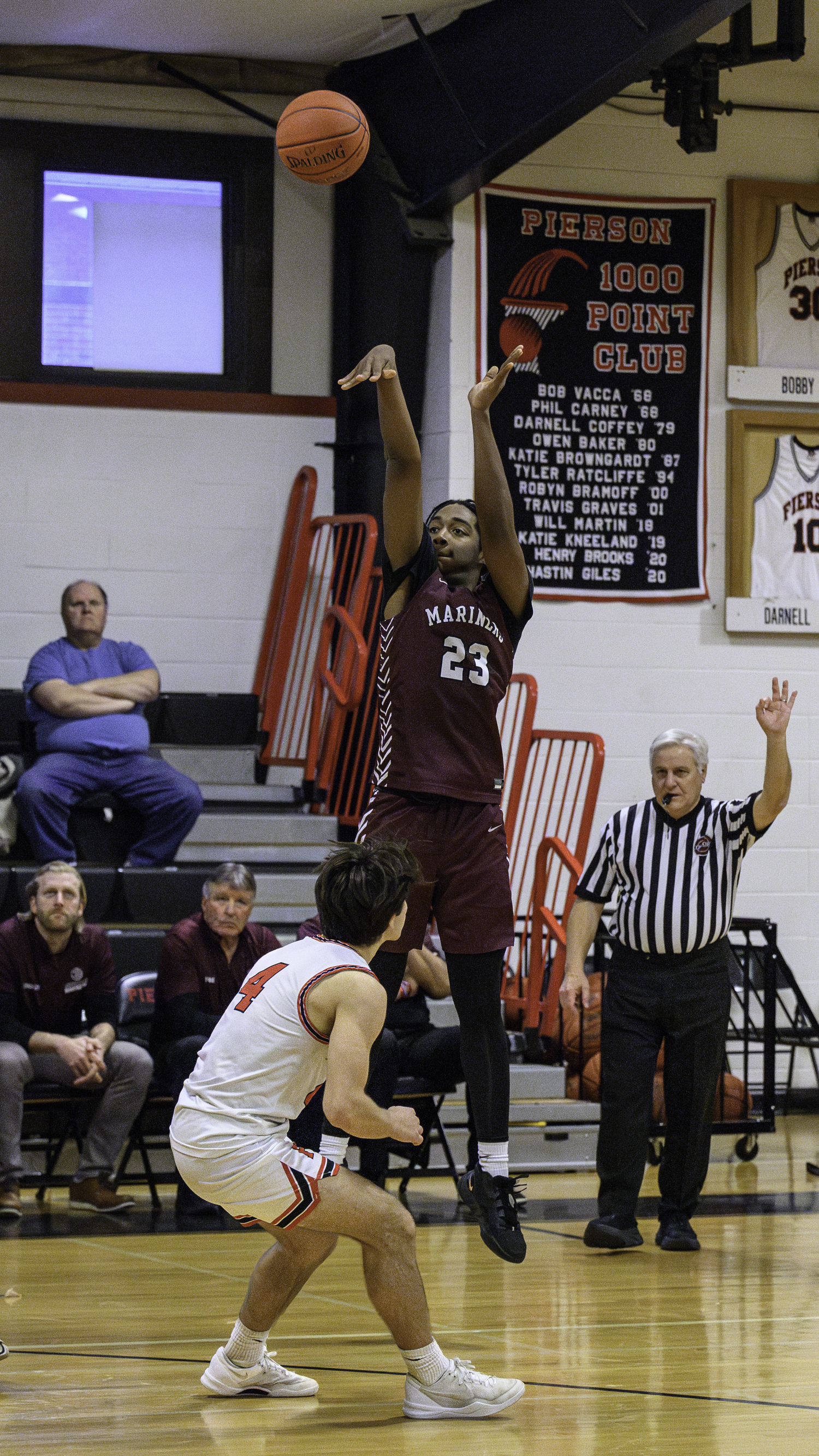 Southampton senior Tyler Blake shoots a three.   MARIANNE BARNETT