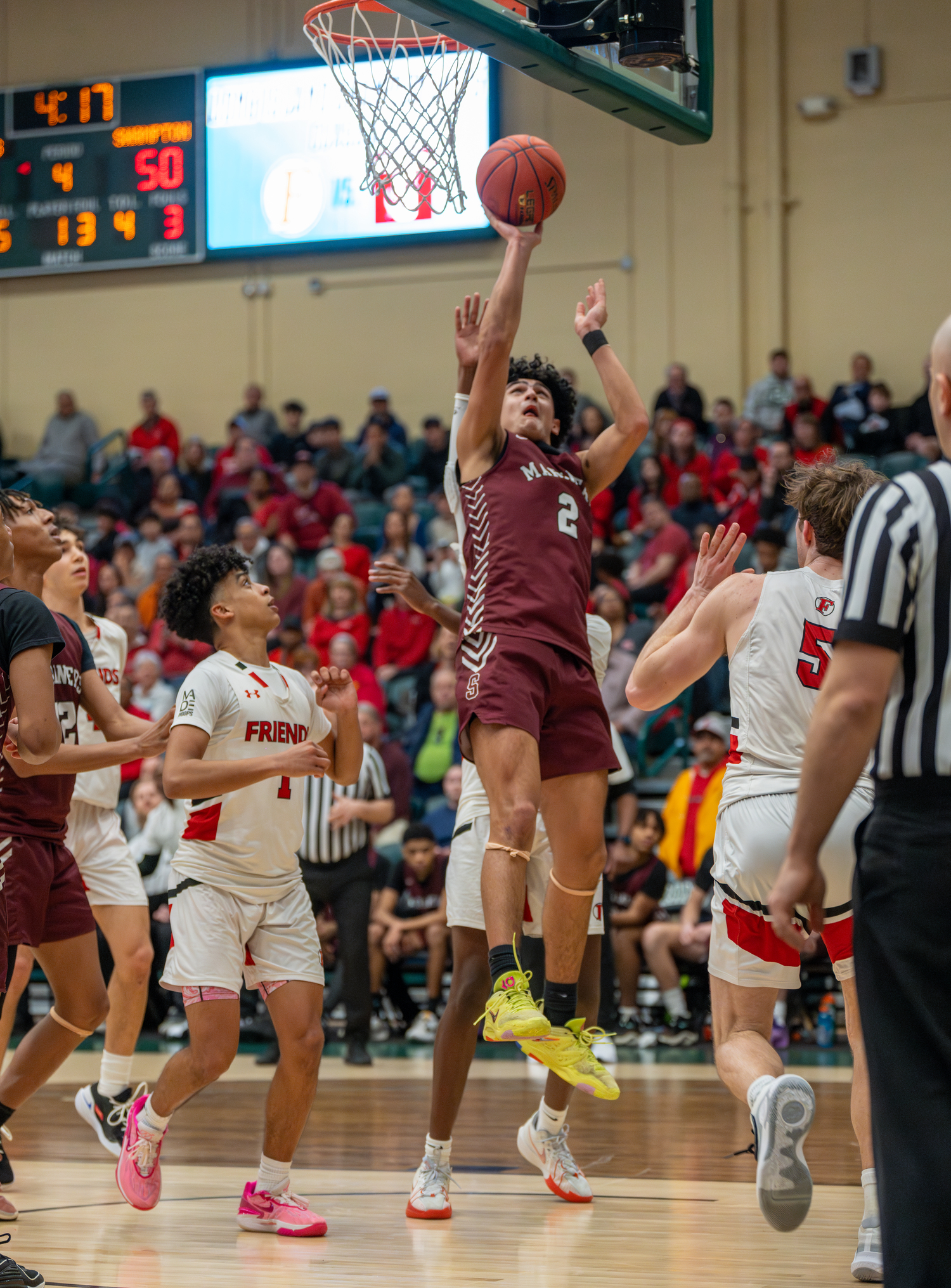 Southampton sophomore Alex Franklin scored seven of his nine points in the fourth quarter on Saturday, helping the Mariners dig out of a first-half hole.   RON ESPOSITO