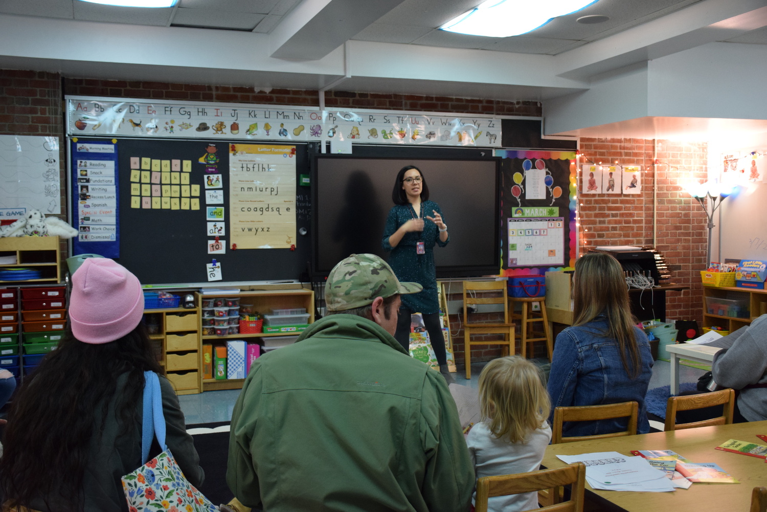 Families were recently invited to Sag Harbor Elementary school to hear all about the
transition to kindergarten and meet faculty and staff. The night included a welcome and
introductions by elementary Principal Matthew Malone and Assistant Principal Betty
Reynoso, a deep dive into a full day by kindergarten teachers, including Bianca Gorman, and teaching assistants, and classroom visits. COURTESY SAG HARBOR SCHOOL DISTRICT