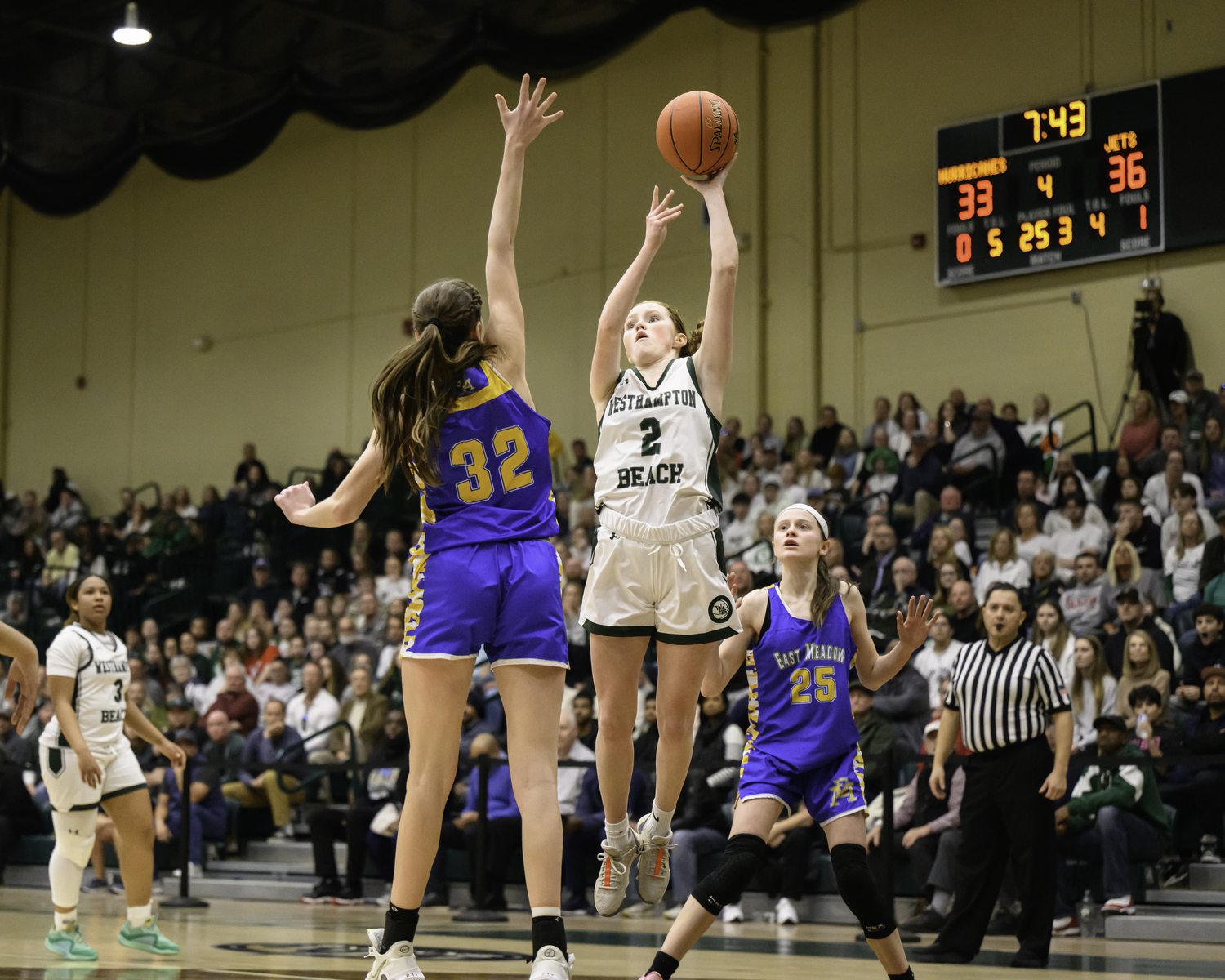 Senior guard Sarah Gormley shoots. MARIANNE BARNETT