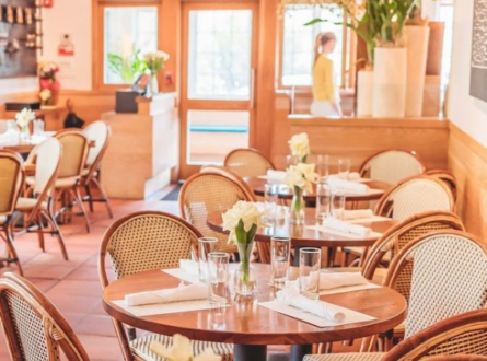 Nick & Toni’s Offers Brunch Prix Fixe & Dinner Specials for Mother’s Day