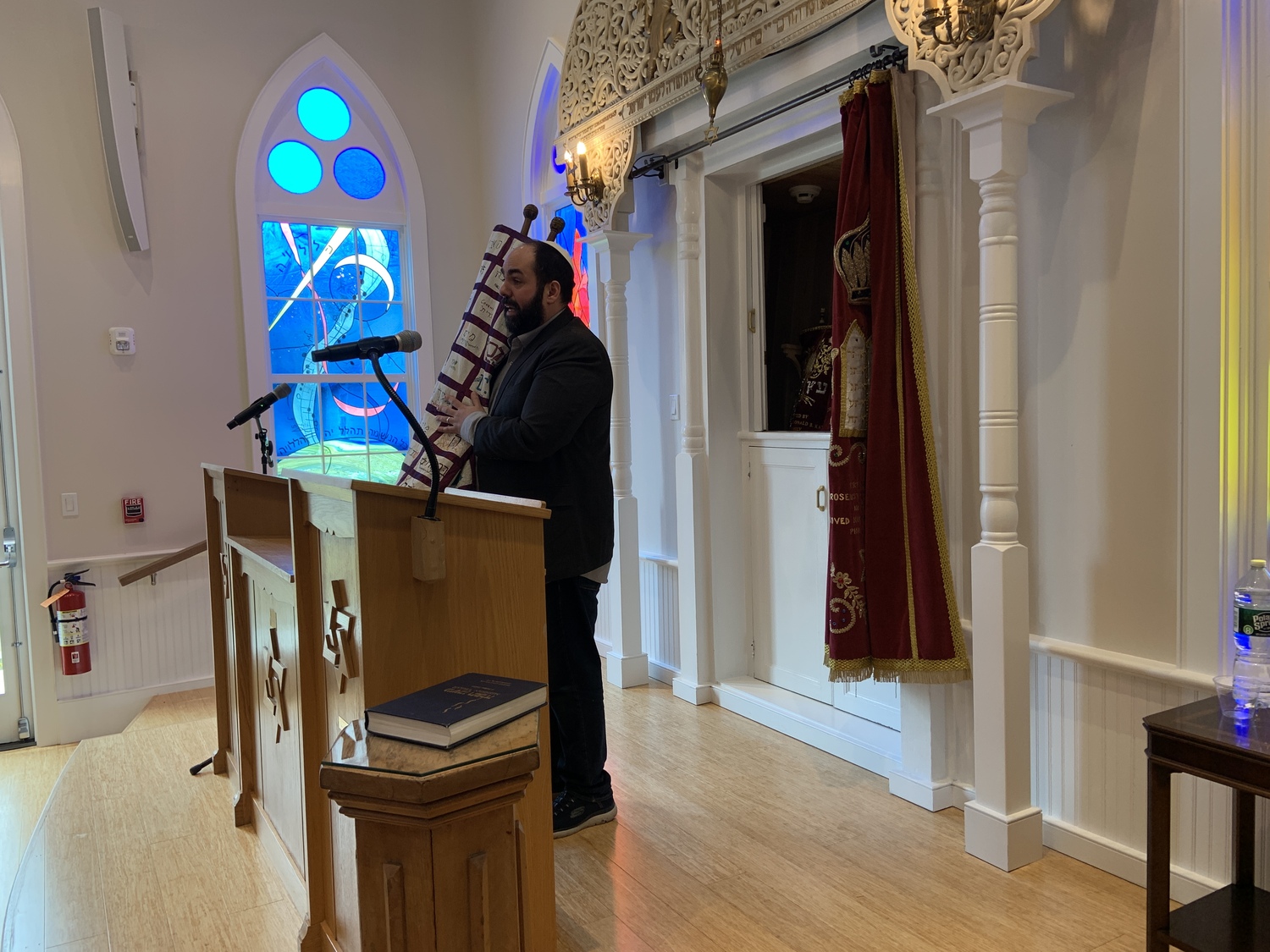 Rabbi Daniel Geffen in the sanctuary of Temple Adas Israel during a program on the history of the synagogue and the Jewish presence in Sag Harbor sponsored by the Sag Harbor Historical Museum. STEPHEN J. KOTZ