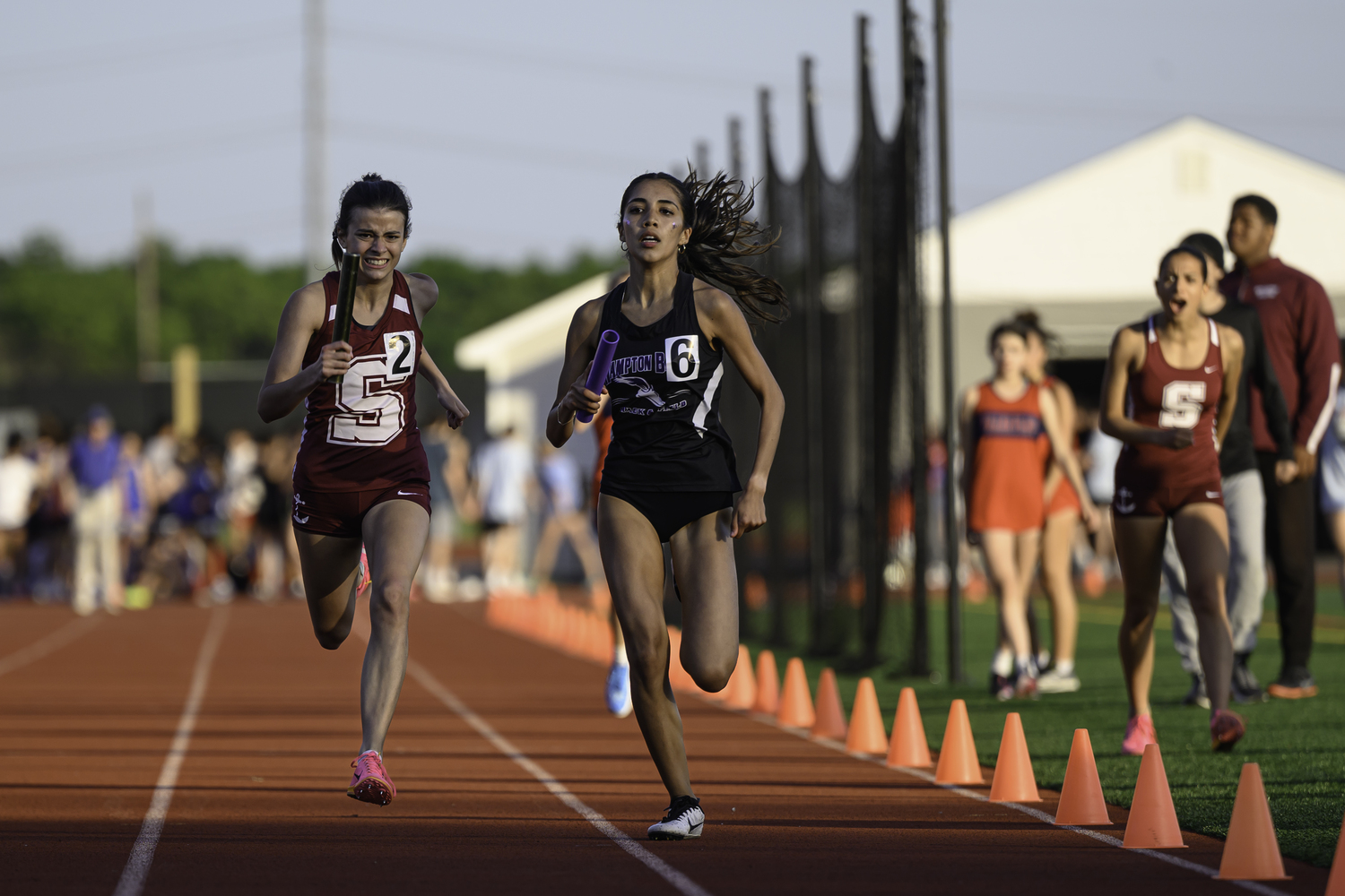 Sofia Galvan tries to hold on to the lead in the 4x400-meter relay.   MARIANNE BARNETT