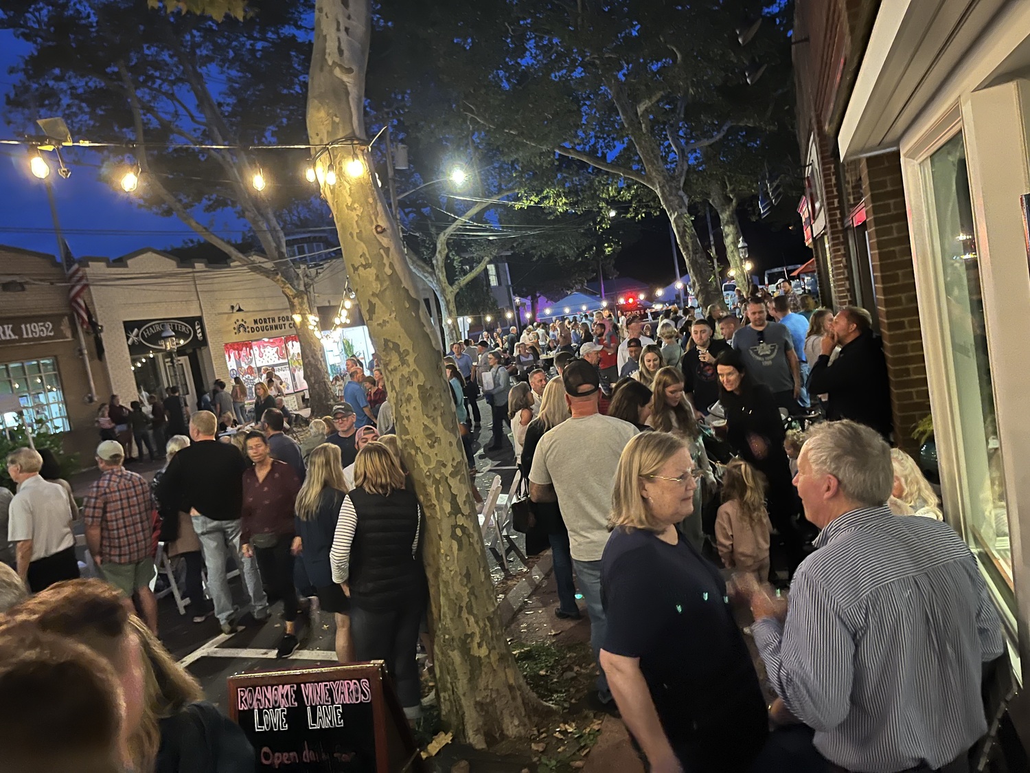 First Fridays Returns to Love Lane in Mattituck - 27 East