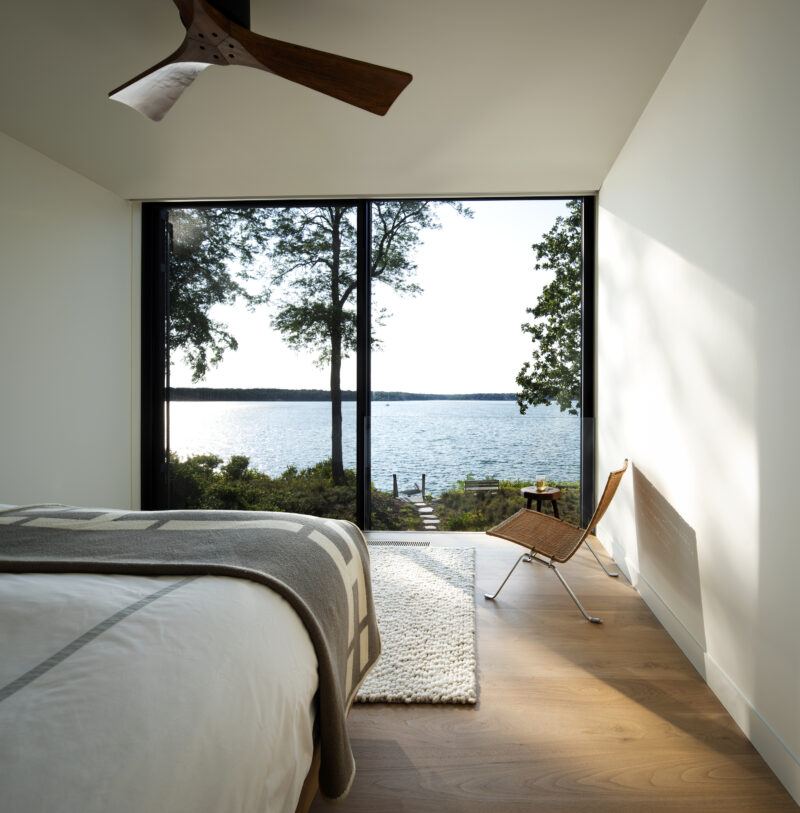 A Bates Masi + Architects home on Three Mile Harbor.  BATES MASI + ARCHITECTURE AND PHOTOGRAPHY  