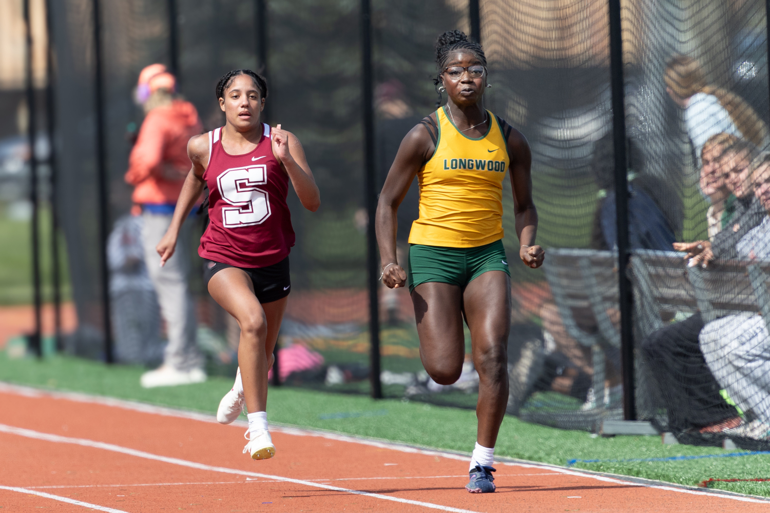 Southampton's Daelyn Palmore running in the Westhampton Beach Invitational on Saturday. RON ESPOSITO