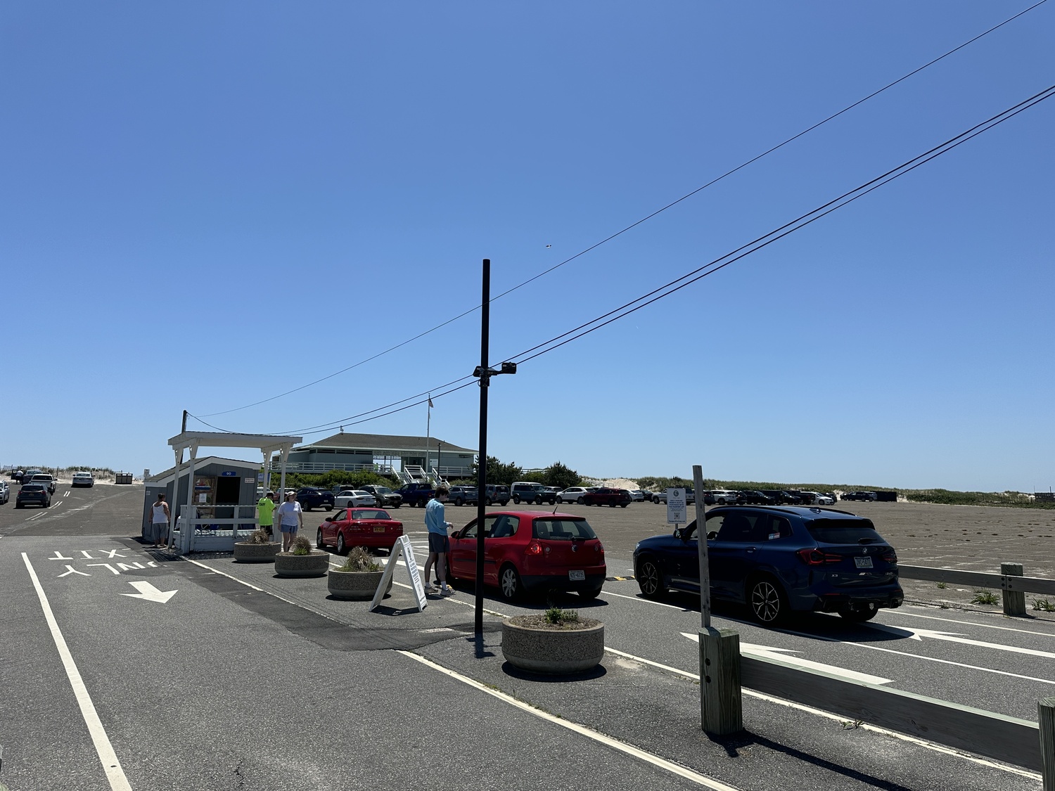 Cars being helped at Tiana Beach last Saturday. DAN STARK