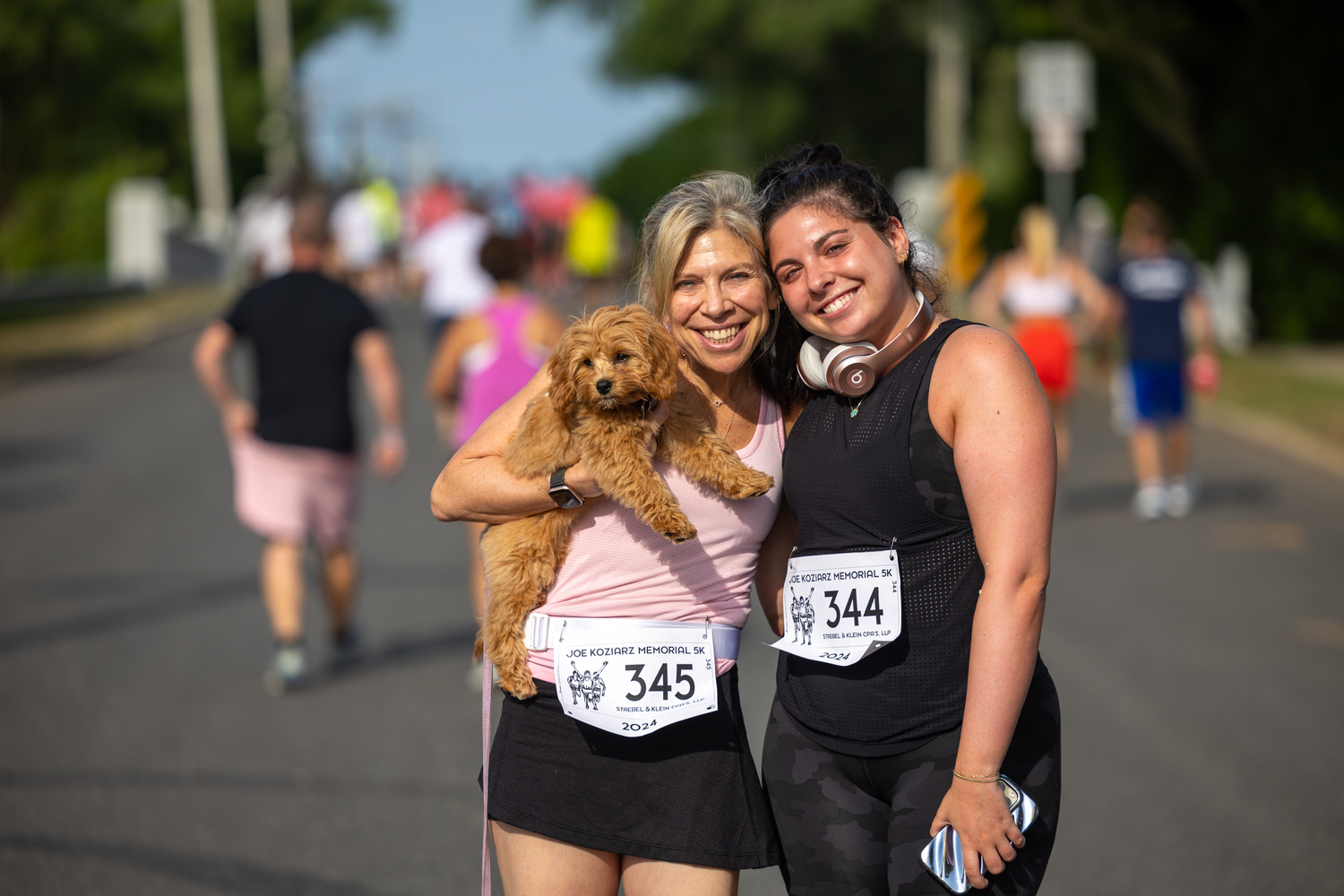 Allyson, left, and Zoe Lash.   RON ESPOSITO