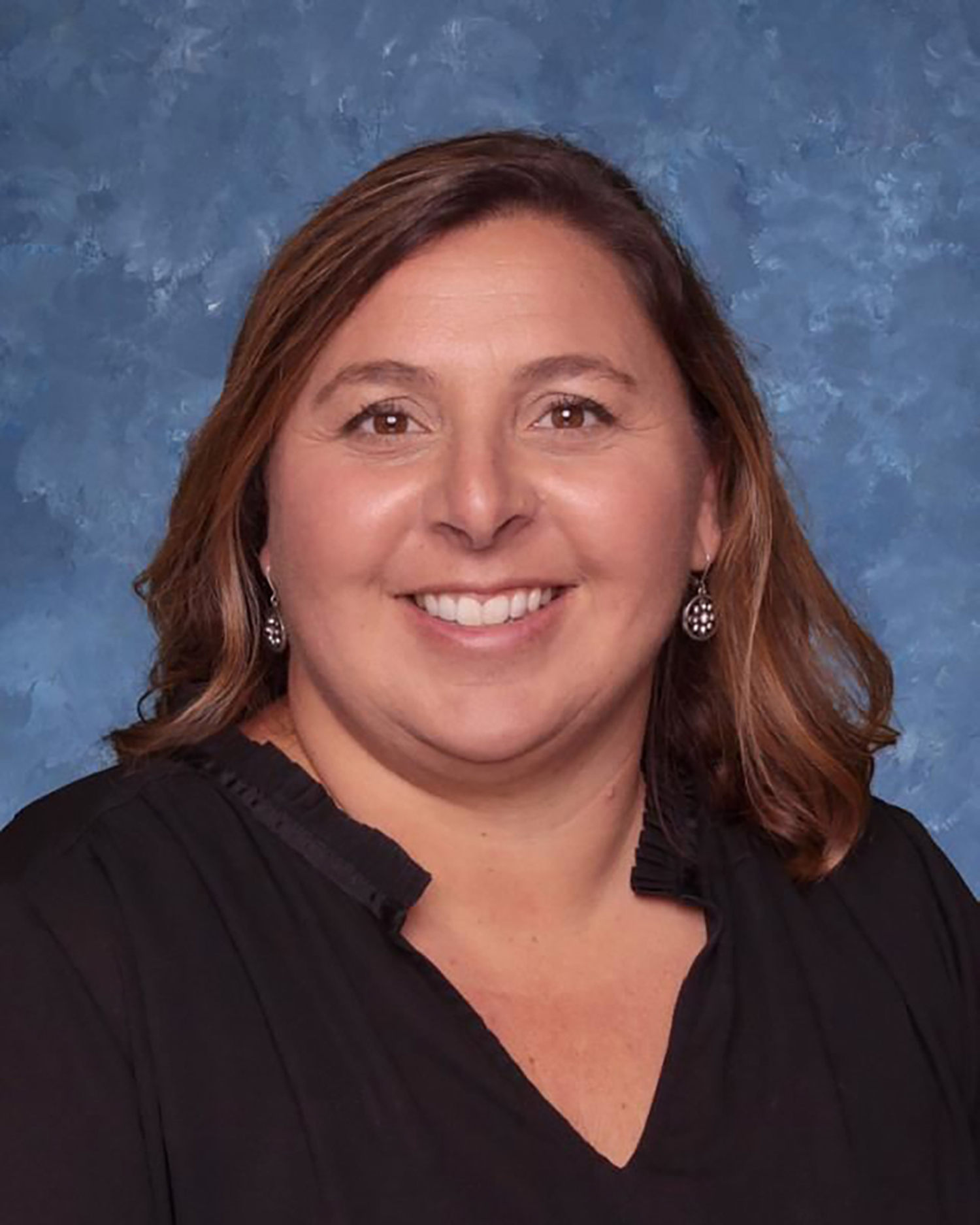 Attorneys Joust as Amagansett Principal's Hearing Continues 27 East