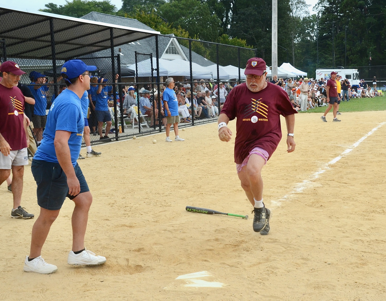 Ed Hollander comes in to score.   KYRIL BROMLEY