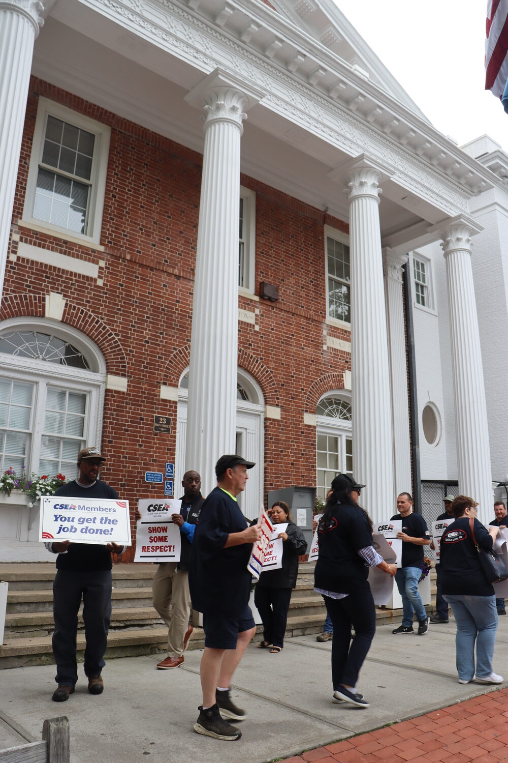 Several CSEA union members employed by Southampton Village, mainly those who work in the building maintenance department, rallied in front of village hall on Thursday, August 8. They feel they have been disrespected by both the current and previous village administrations. Immediately following the rally, they signed a contract that had been first ratified in the spring of 2023. CAILIN RILEY