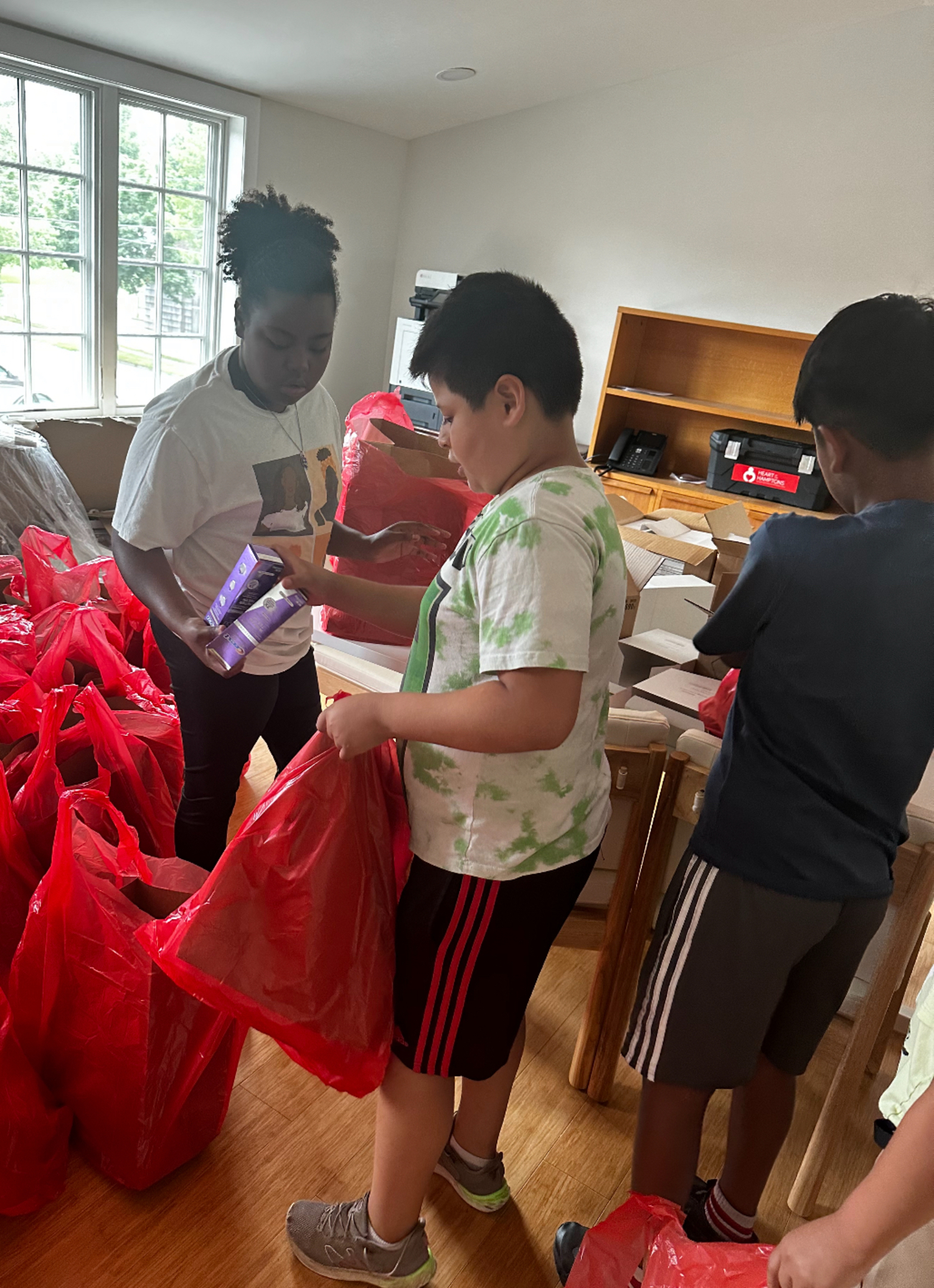 Southampton Intermediate School students recently took two field trips during the Summer Academy program. All classes visited the new Heart of the Hamptons
building and the Southampton African American Museum. Each trip incorporated the
Summer Academy’s social and emotional learning themes of self-acceptance, self-
management, responsibility and social awareness. Students also learned more about their local community and its history.
COURTESY SOUTHAMPTON SCHOOL DISTRICT