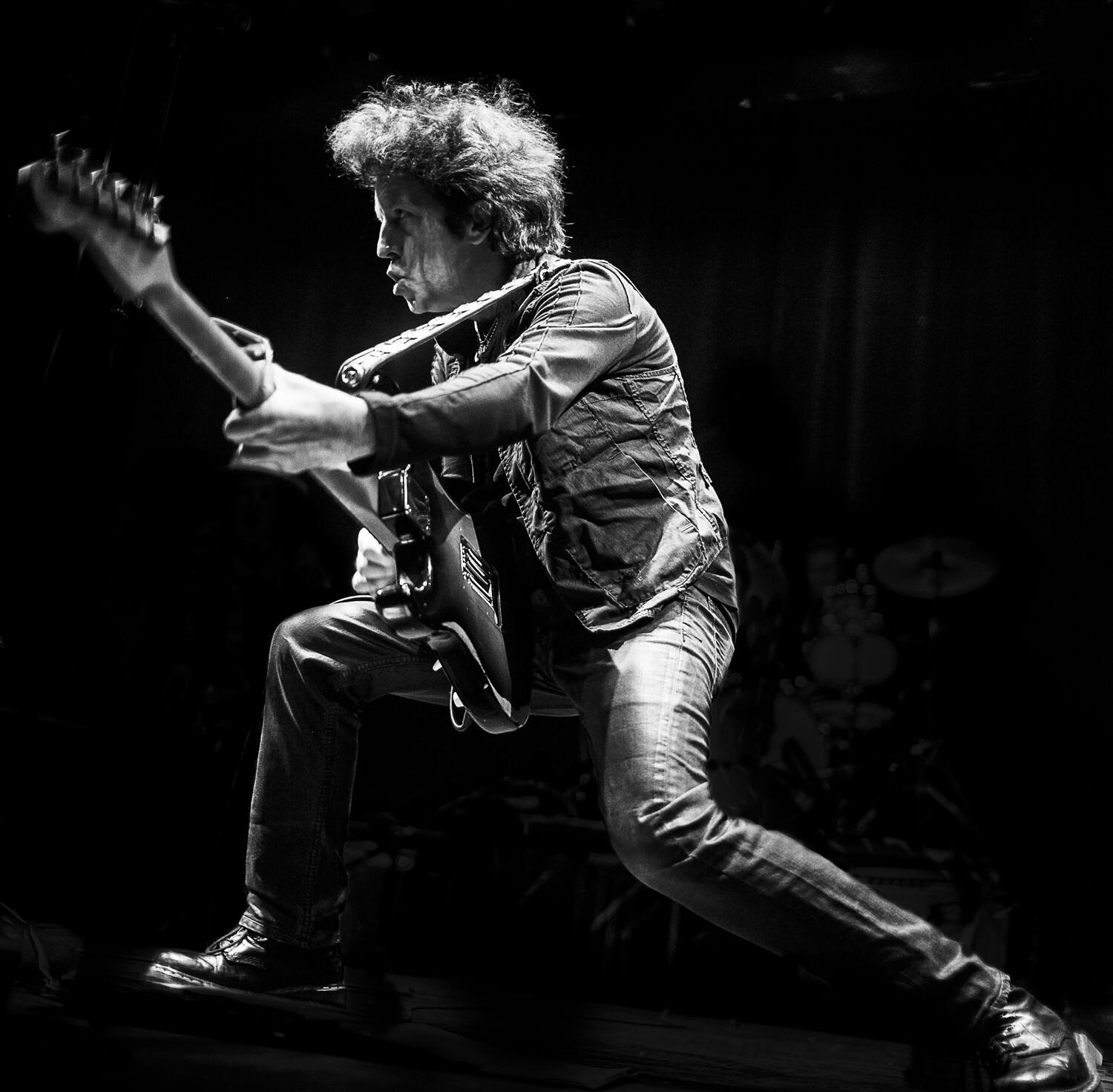 Willie Nile performing live. COURTESY MEG SEXTON