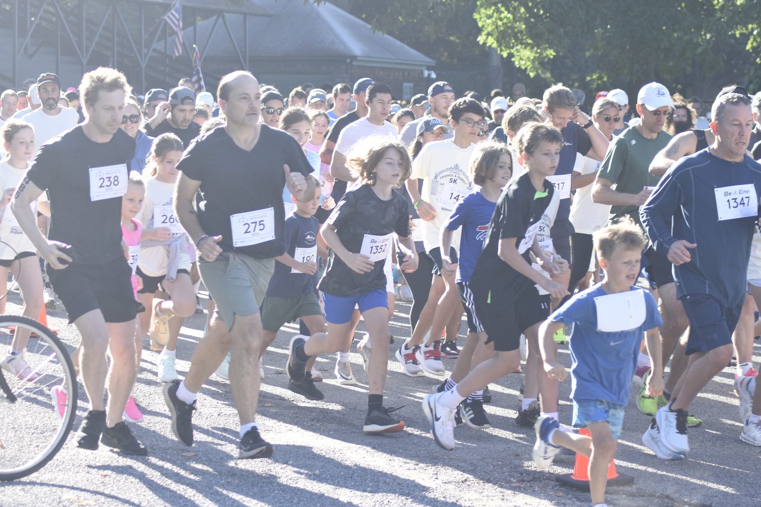 The fourth annual Mashashimuet Park Friends and Family 5K begins in Sag Harbor on Sunday.   DREW BUDD