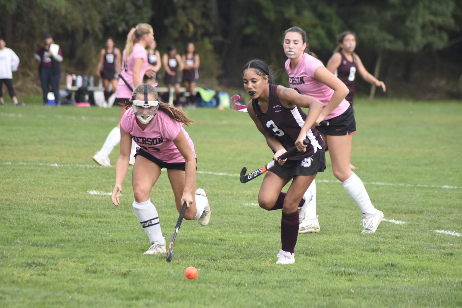 Pierson senior Bella Eldridge and Southampton senior Daelyn Palmore converge on the ball.  DREW BUDD