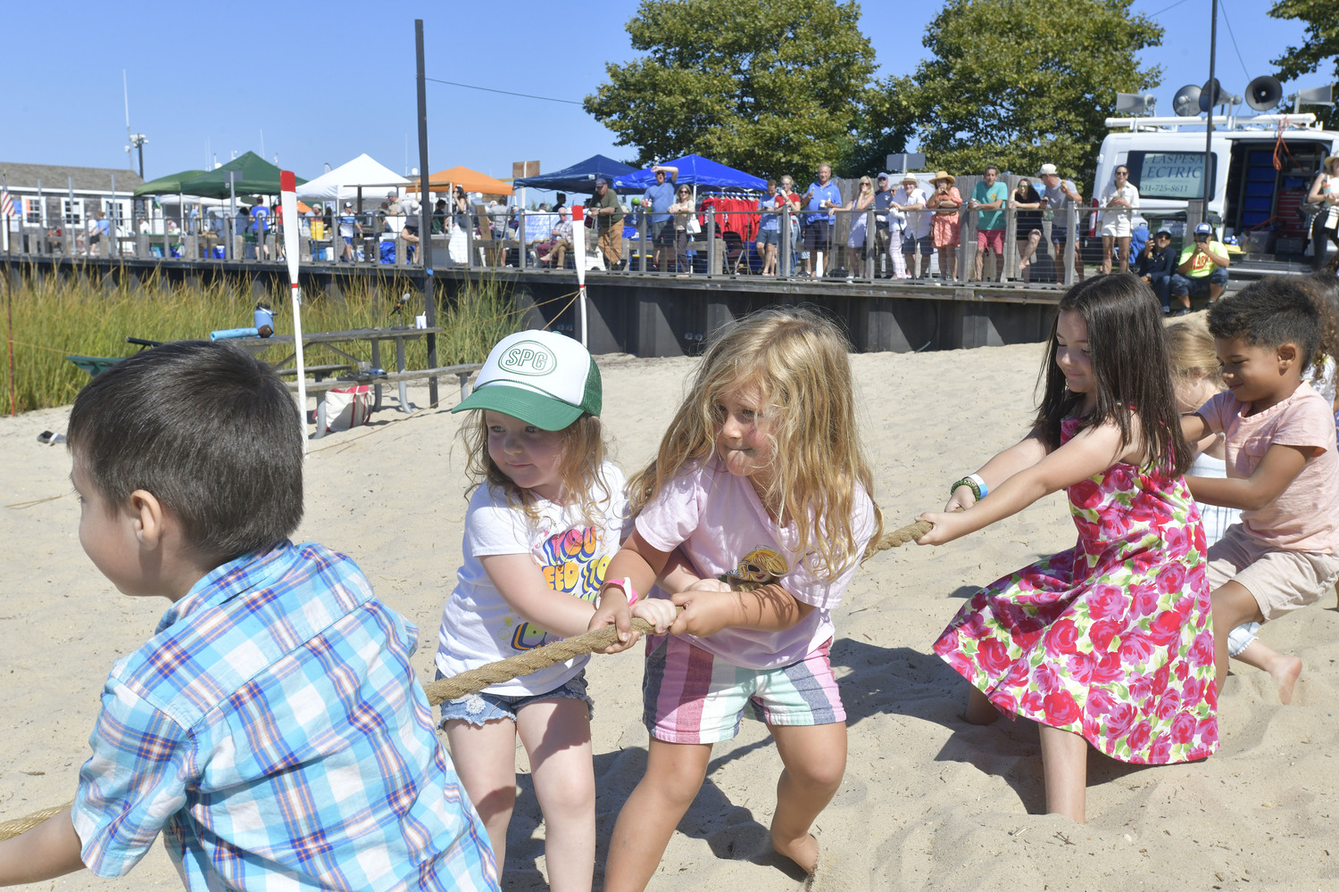 The children's tug-of-war at Windmill Beach on Sunday afternoon.  DANA SHAW