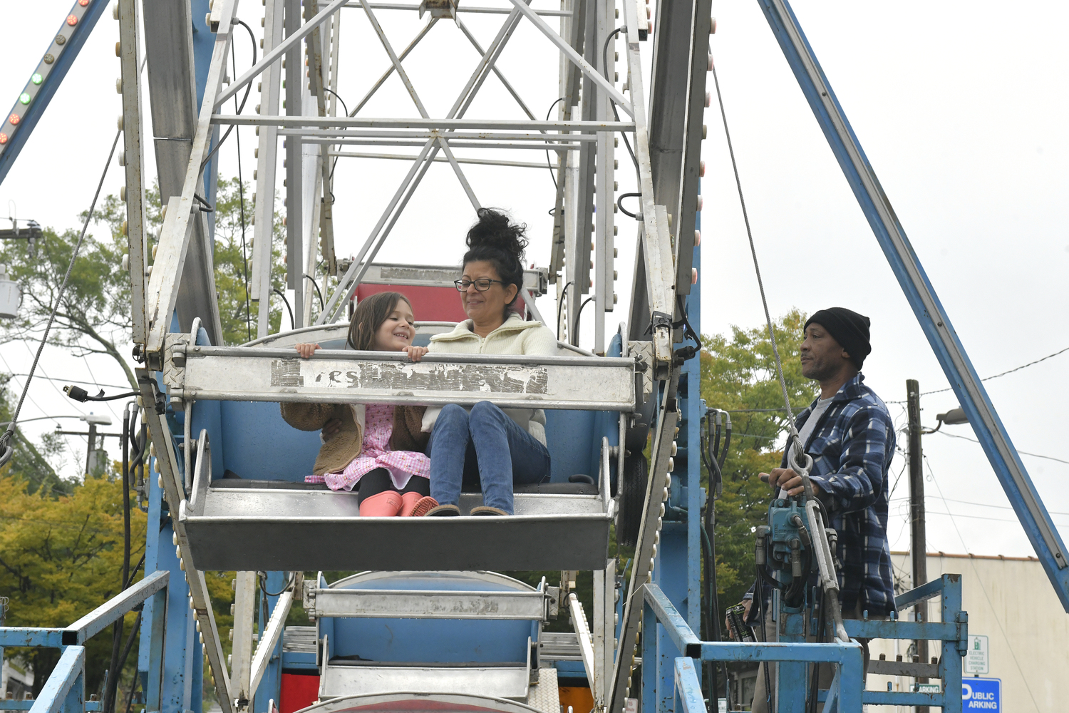 The Ferris wheel at last year's Southamptonfest.  DANA SHAW