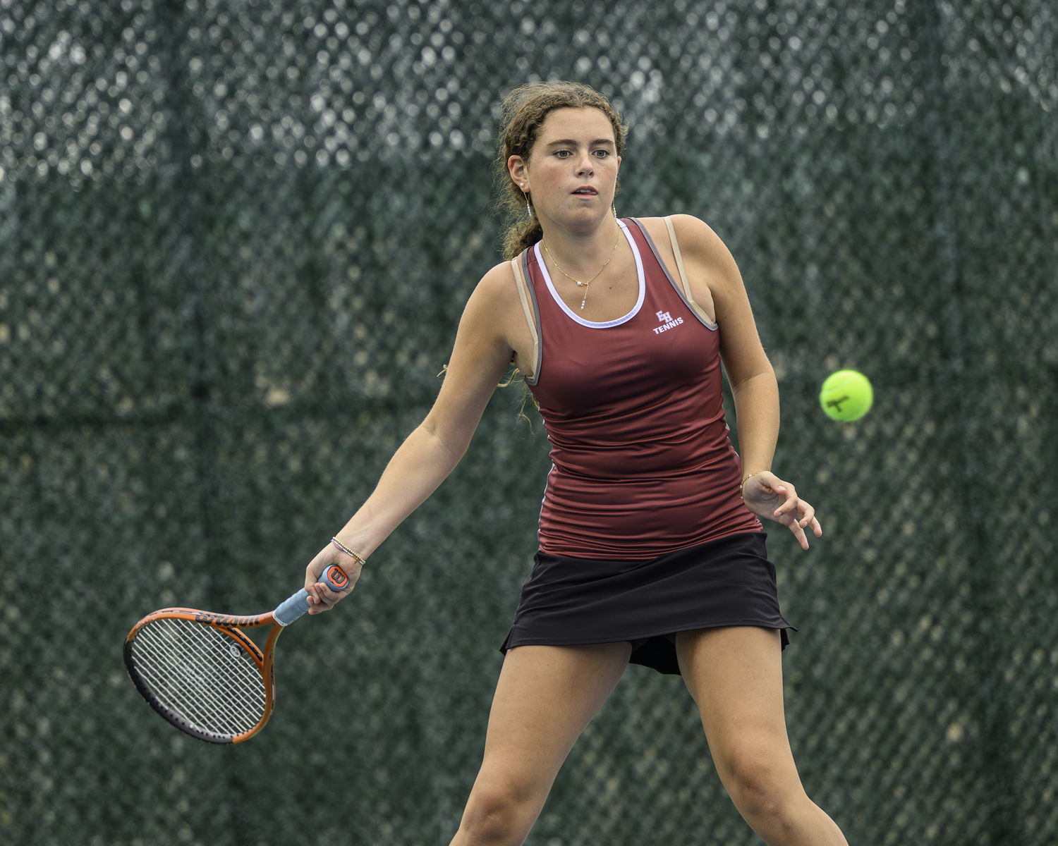 East Hampton sophomore Ella Menu keeps her eyes on the ball. MARIANNE BARNETT